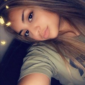 Meet your Posher, Alexandra